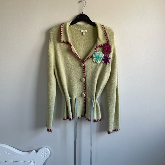 J. JILL GREEN WOOL MOHAIR BLEND SWEATER EMBROIDERED FLOWERS TIE BELT BUTTONS - Picture 4 of 10